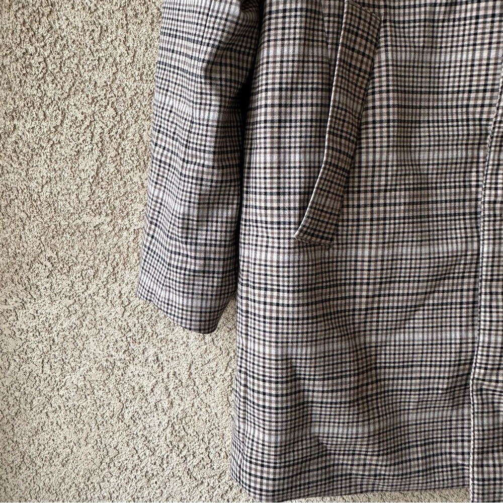 H&M Black patterned/ checkered  beige coat - Picture 4 of 12